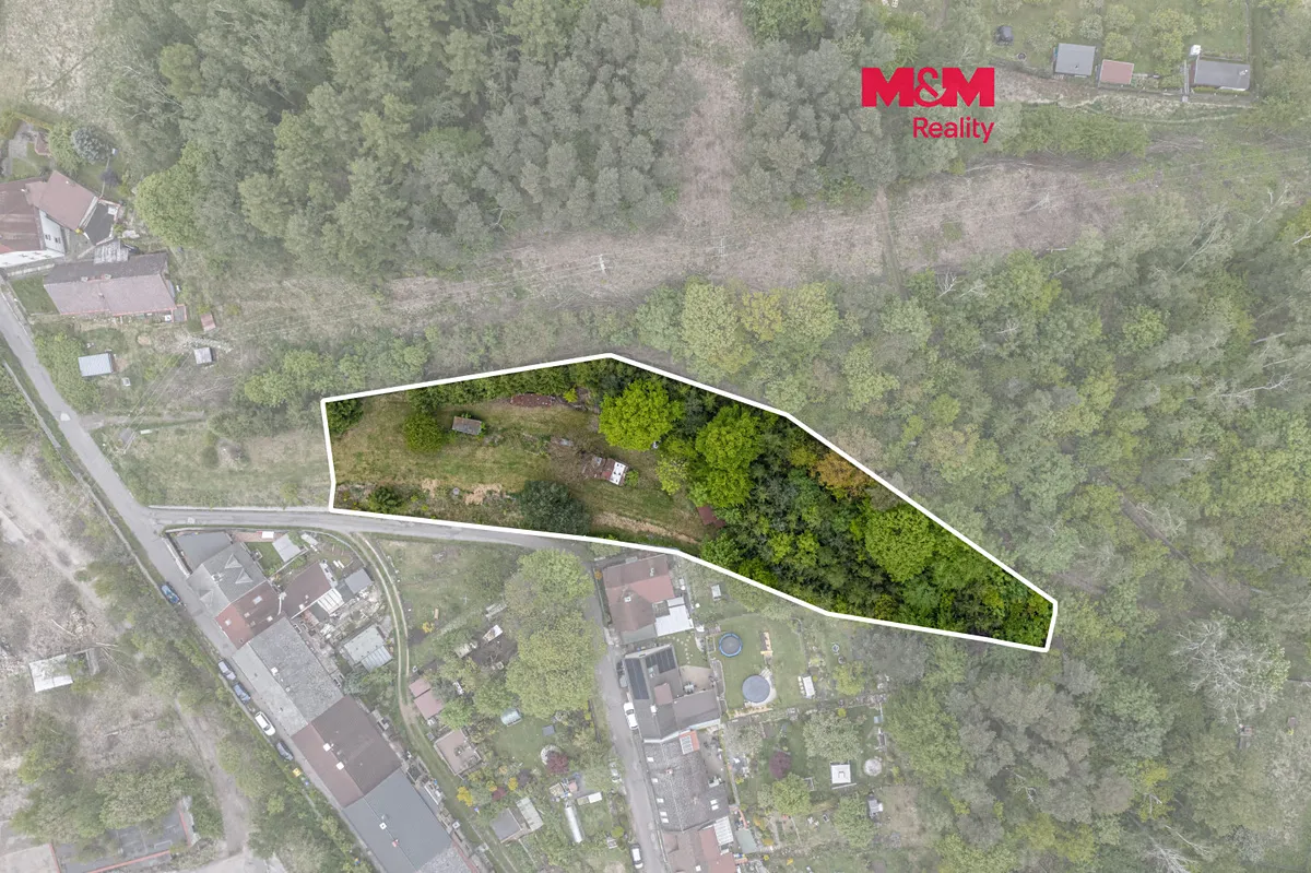 Prodej stavebního pozemku 2842 m²